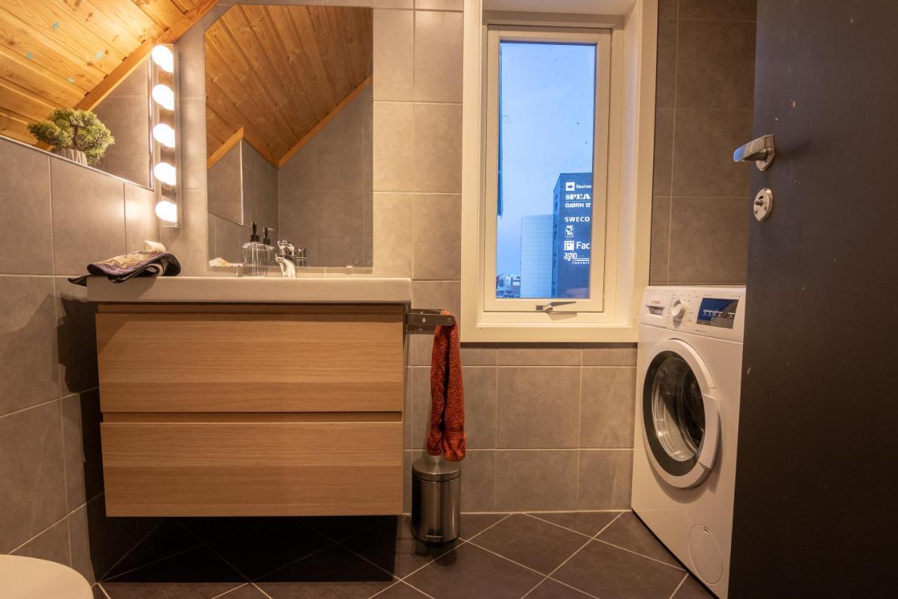 Urban And Stylish Apartment In City Centre Tromso Exterior photo