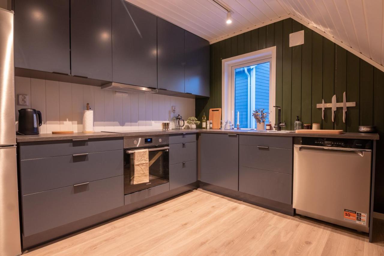 Urban And Stylish Apartment In City Centre Tromso Exterior photo